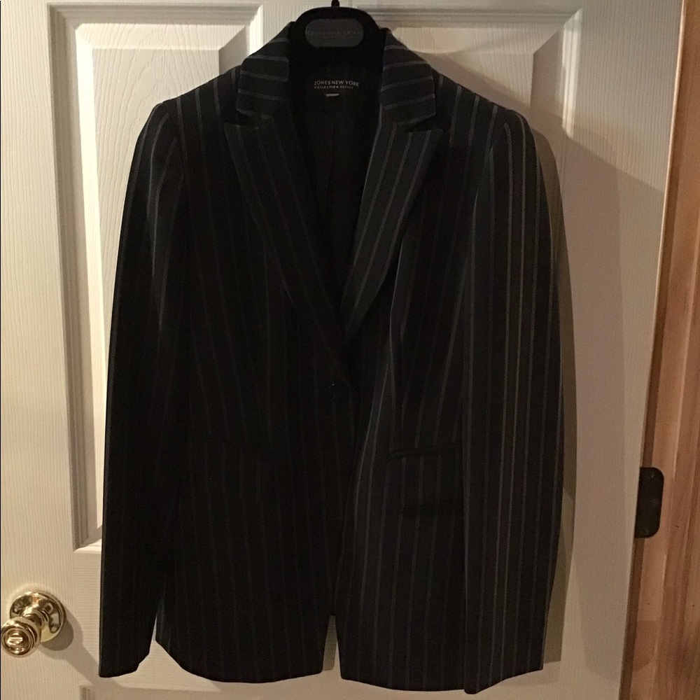 JONES NY PETITE PIN STRIPE BLAZER SM
